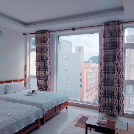 Thien Y Hotel Bai Sau 头顿 外观 照片