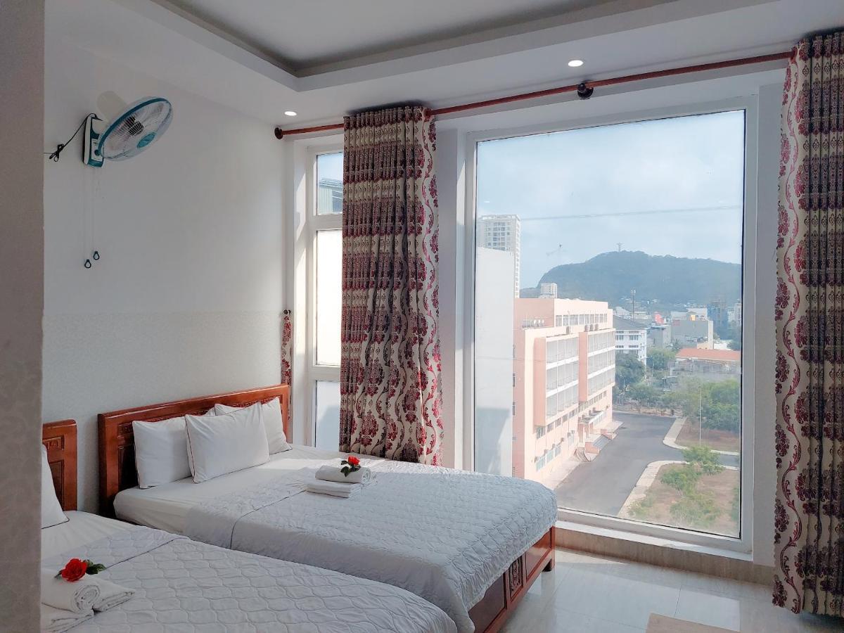 Thien Y Hotel Bai Sau 头顿 外观 照片