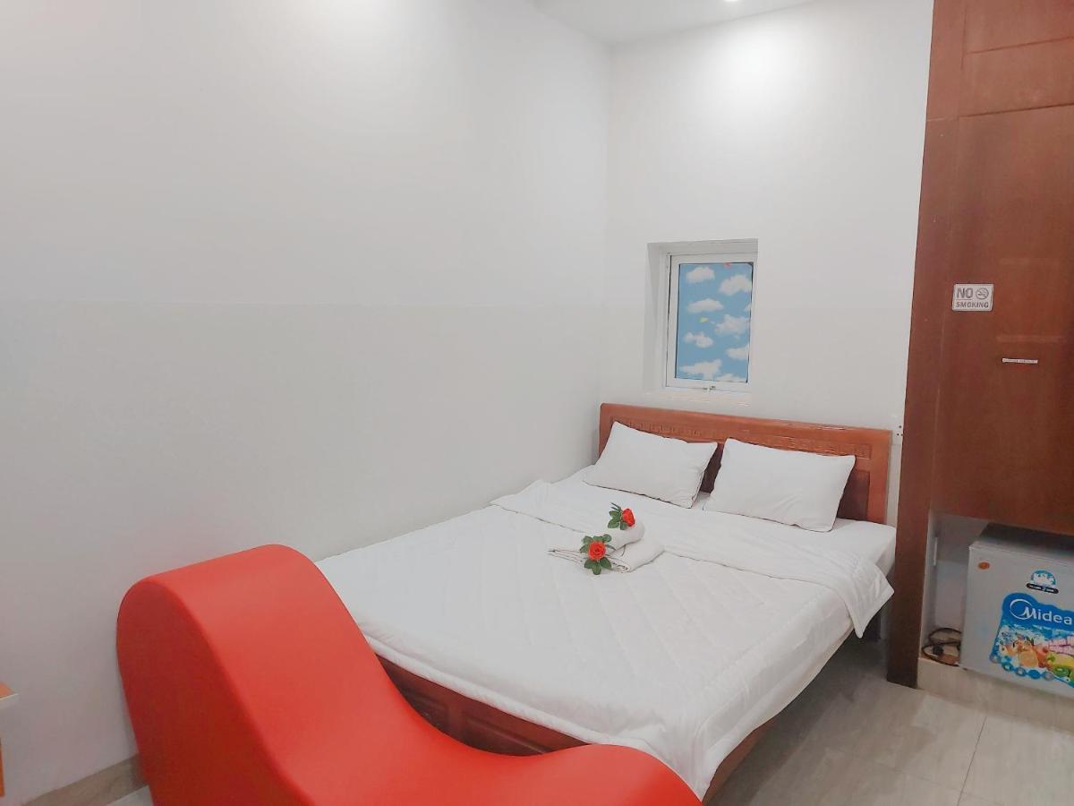 Thien Y Hotel Bai Sau 头顿 外观 照片