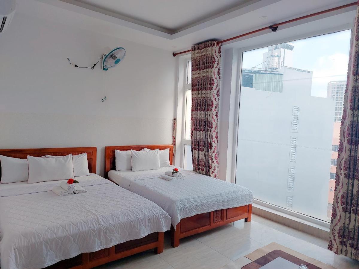 Thien Y Hotel Bai Sau 头顿 外观 照片