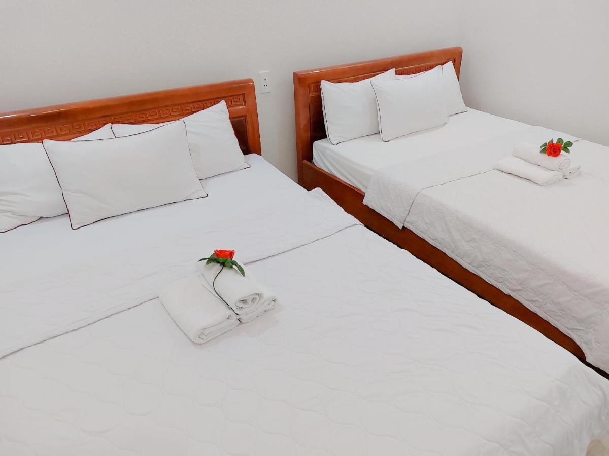 Thien Y Hotel Bai Sau 头顿 外观 照片