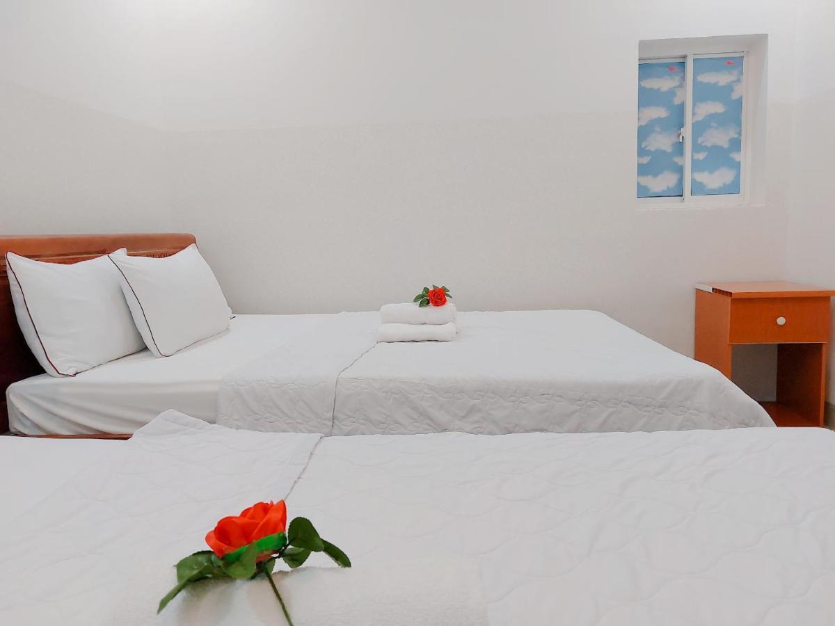 Thien Y Hotel Bai Sau 头顿 外观 照片