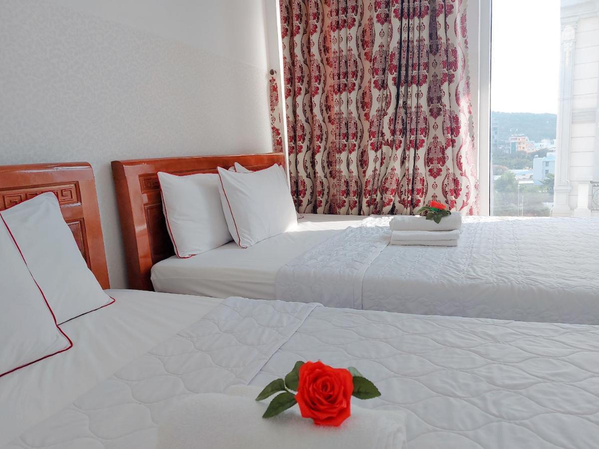 Thien Y Hotel Bai Sau 头顿 外观 照片