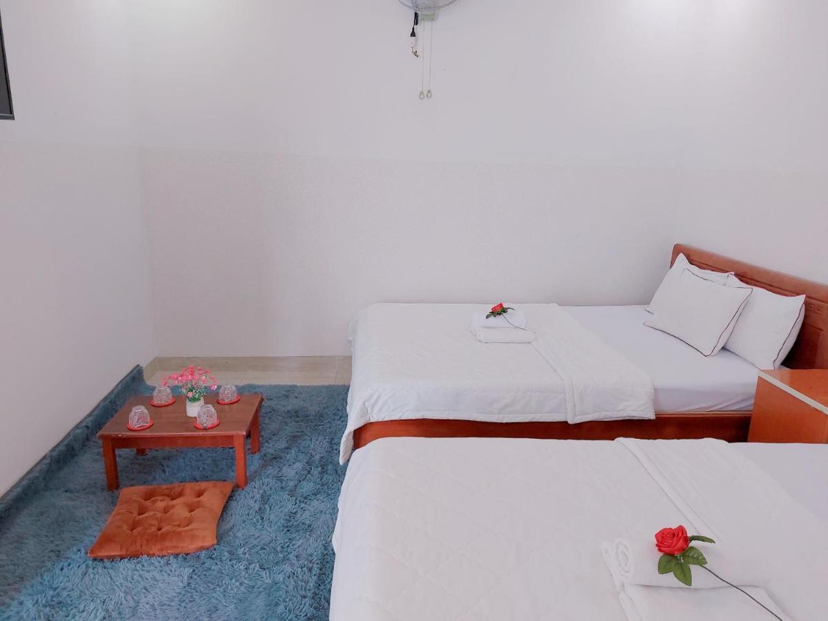 Thien Y Hotel Bai Sau 头顿 外观 照片