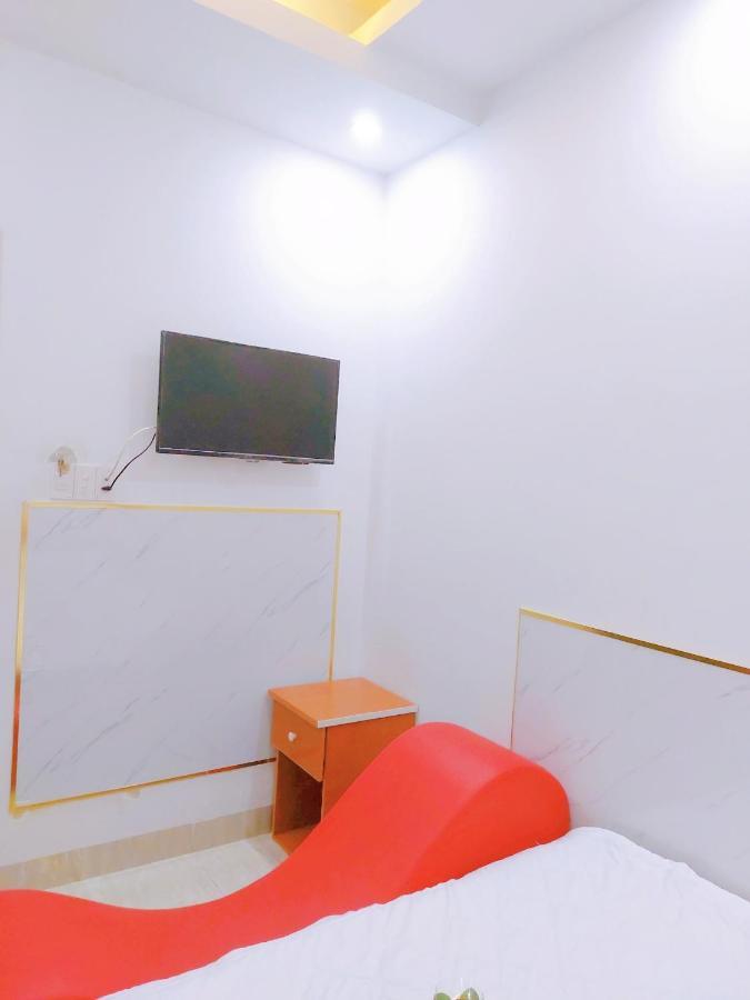 Thien Y Hotel Bai Sau 头顿 外观 照片