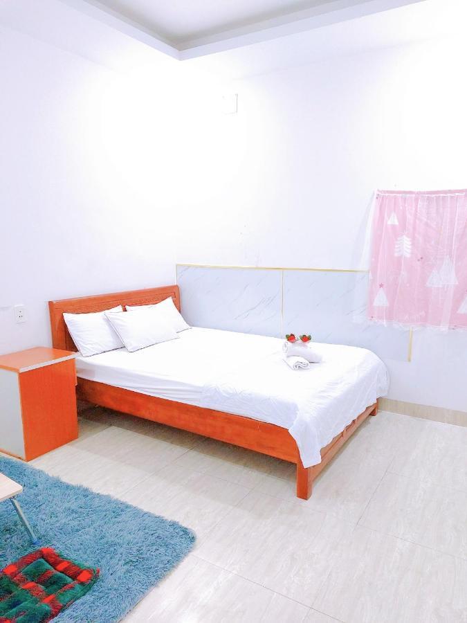 Thien Y Hotel Bai Sau 头顿 外观 照片