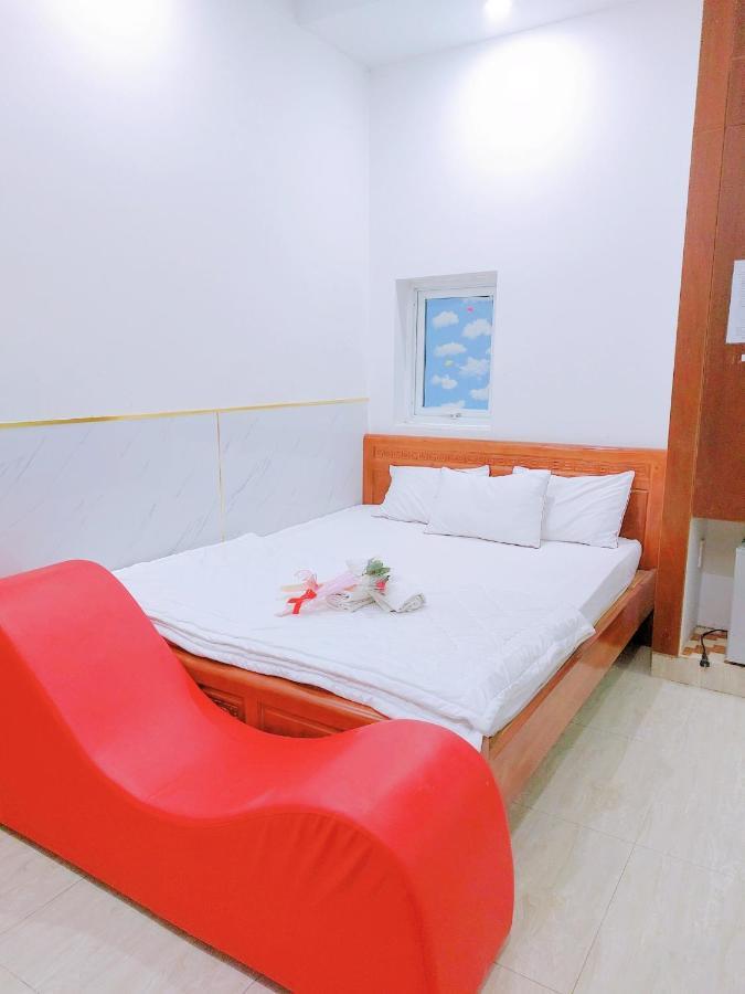 Thien Y Hotel Bai Sau 头顿 外观 照片