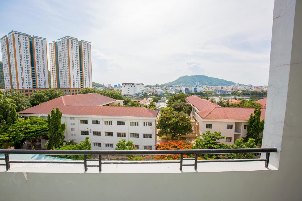 Thien Y Hotel Bai Sau 头顿 外观 照片