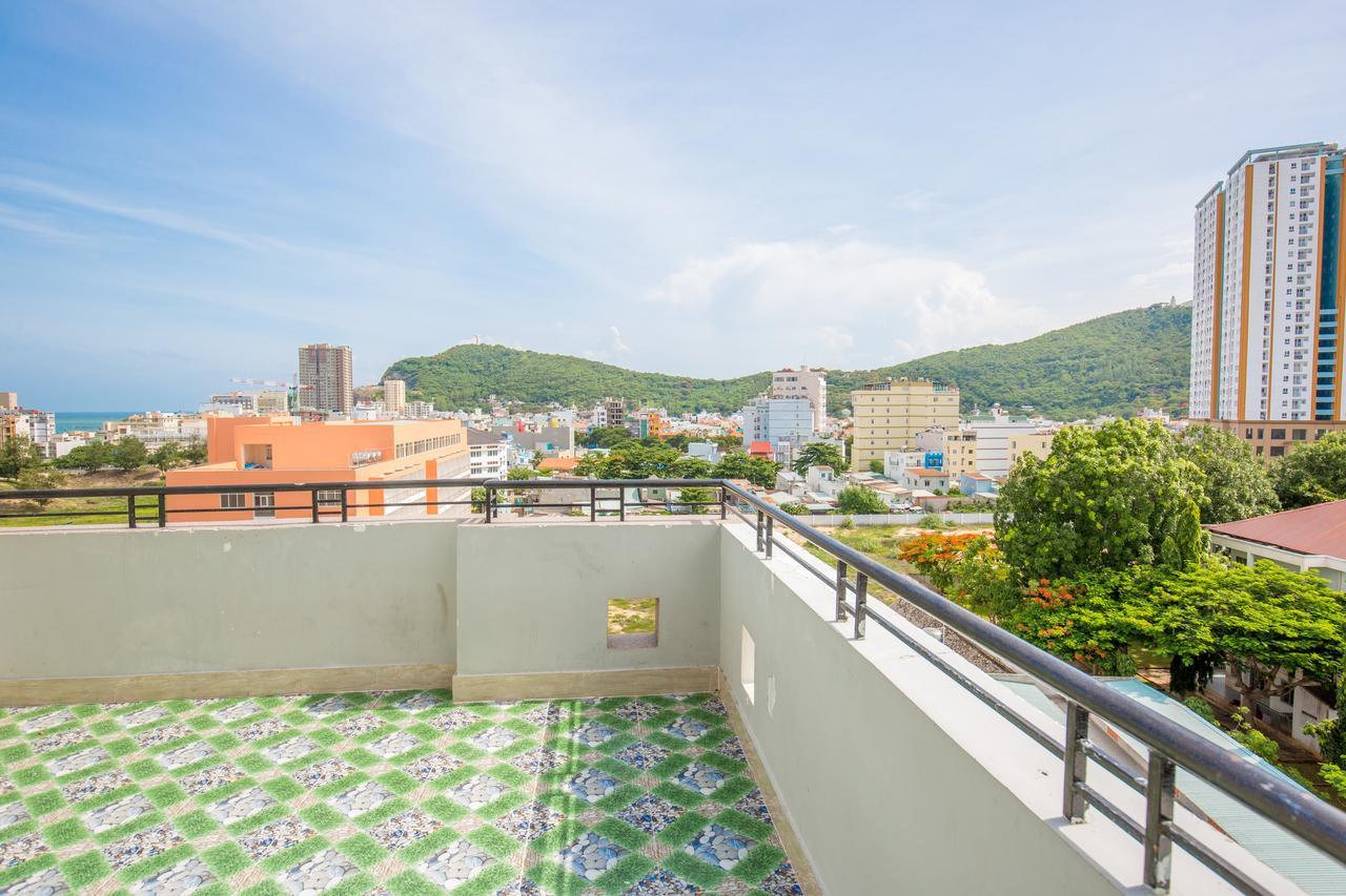 Thien Y Hotel Bai Sau 头顿 外观 照片