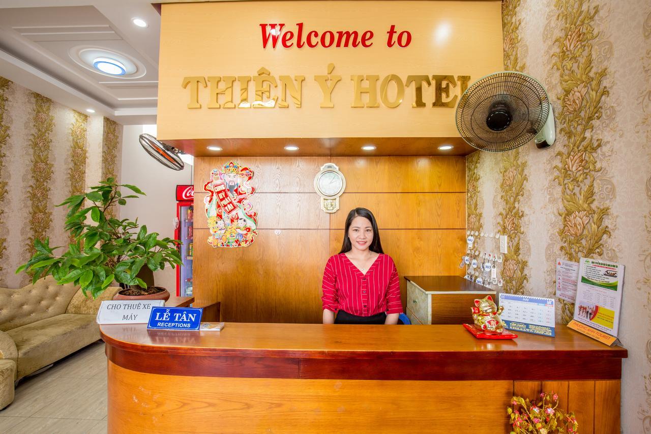 Thien Y Hotel Bai Sau 头顿 外观 照片